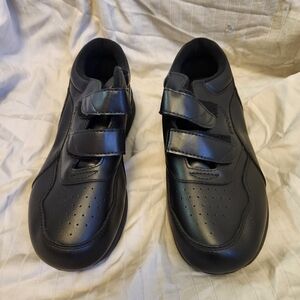 Propet Black Men's Velcro Sneakers
